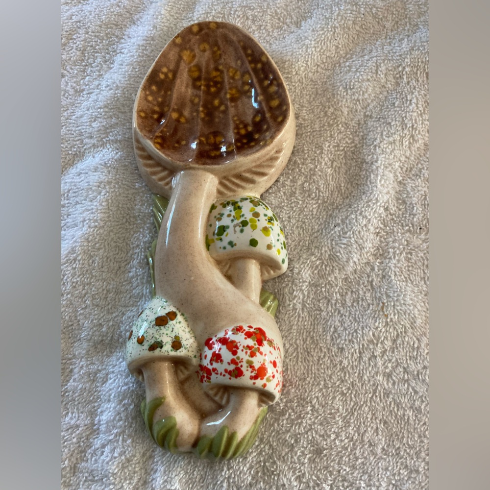 Ceramic Mushroom spoon rest Brown, Red, Green vintage Arnel’s